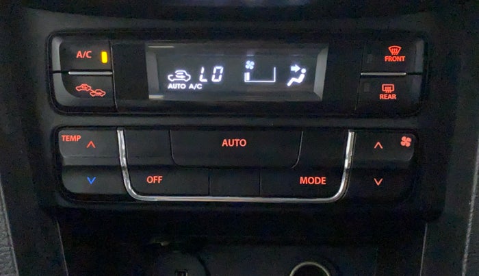 2018 Maruti Vitara Brezza ZDI+ DUAL TONE AMT, Diesel, Automatic, 38,827 km, Automatic Climate Control