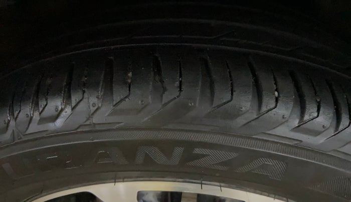 2021 Jeep Compass LIMITED (O) 1.4 PETROL AT, Petrol, Automatic, 62,540 km, Left Rear Tyre Tread