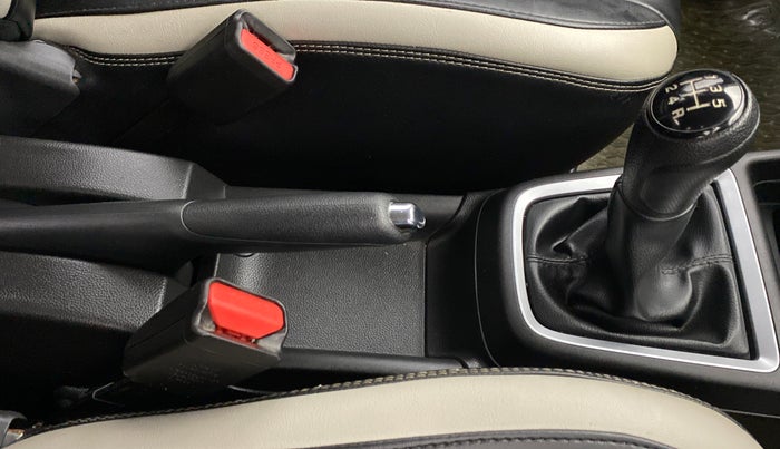 2019 Maruti Swift VXI, Petrol, Manual, 11,014 km, Gear Lever