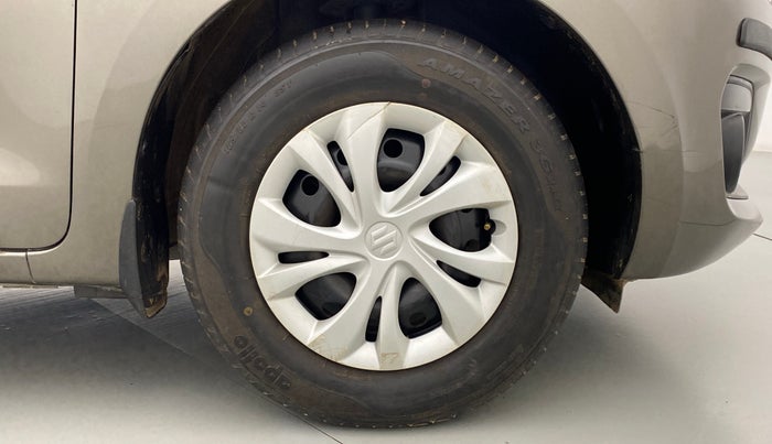 2019 Maruti Swift VXI, Petrol, Manual, 11,014 km, Right Front Wheel