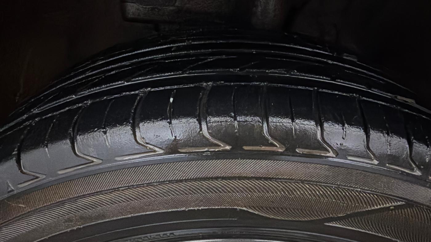 2021 Hyundai VENUE S 1.2, Petrol, Manual, 38,032 km, Left Front Tyre Tread