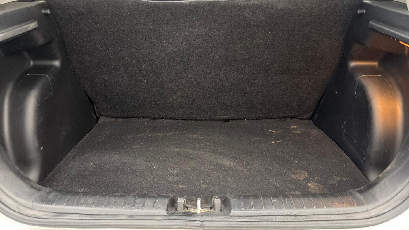 2021 Hyundai VENUE S 1.2, Petrol, Manual, 38,032 km, Boot Inside