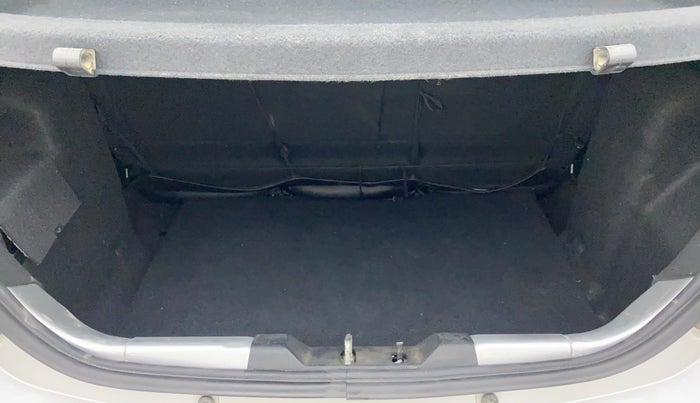 2016 Tata Tiago XT 1.2 REVOTRON, Petrol, Manual, 14,734 km, Boot Inside
