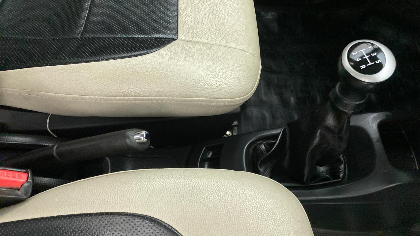 2018 Maruti Wagon R 1.0 VXI OPT, Petrol, Manual, 24,122 km, Gear Lever