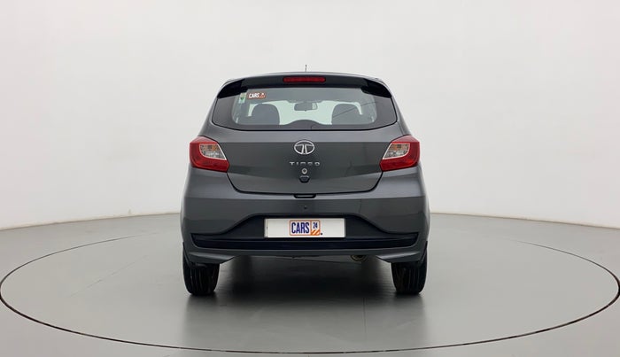 2022 Tata Tiago XT PETROL, Petrol, Manual, 17,981 km, Back/Rear