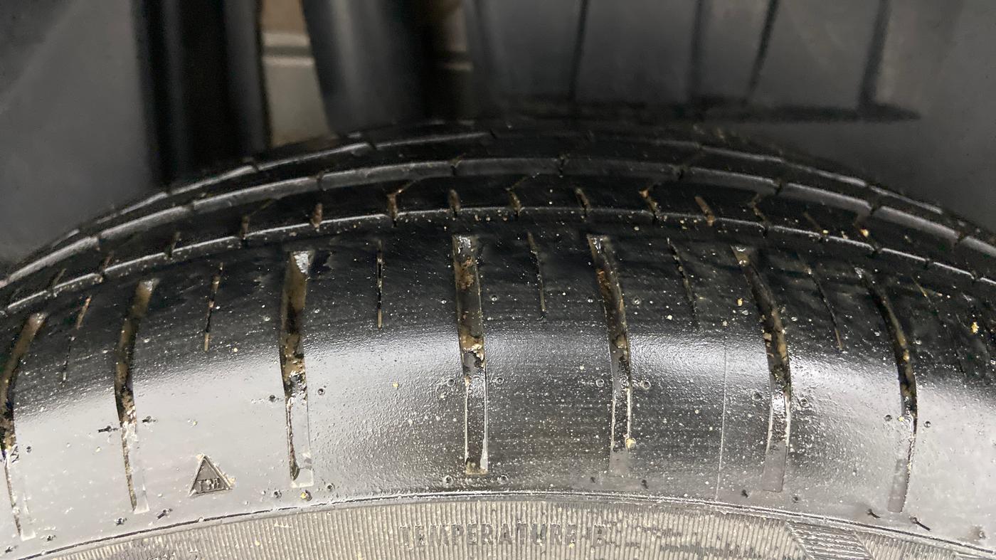 2022 Maruti Dzire ZXI Plus, Petrol, Manual, 11,425 km, Right Rear Tyre Tread