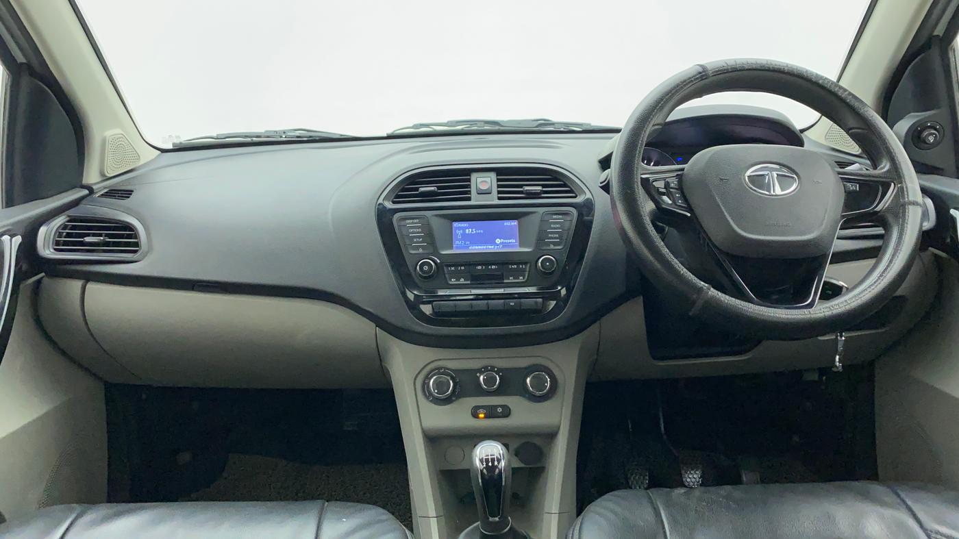 2019 Tata Tiago XZ 1.2 REVOTRON, Petrol, Manual, 31,539 km, Dashboard