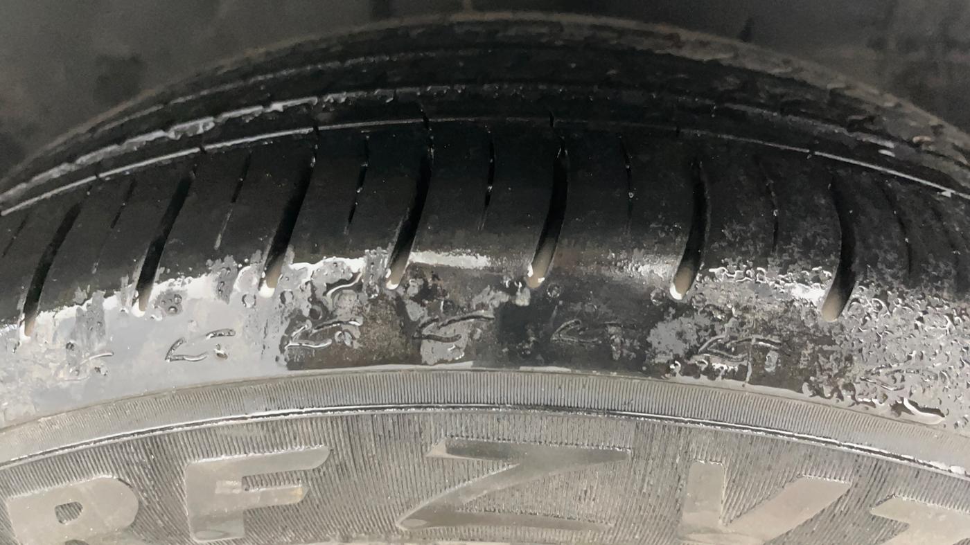 2014 Toyota Etios G, Petrol, Manual, 26,781 km, Right Front Tyre Tread