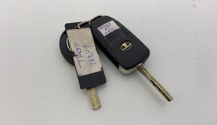 2020 Tata Tiago XZ PLUS PETROL, Petrol, Manual, 27,022 km, Key Close Up