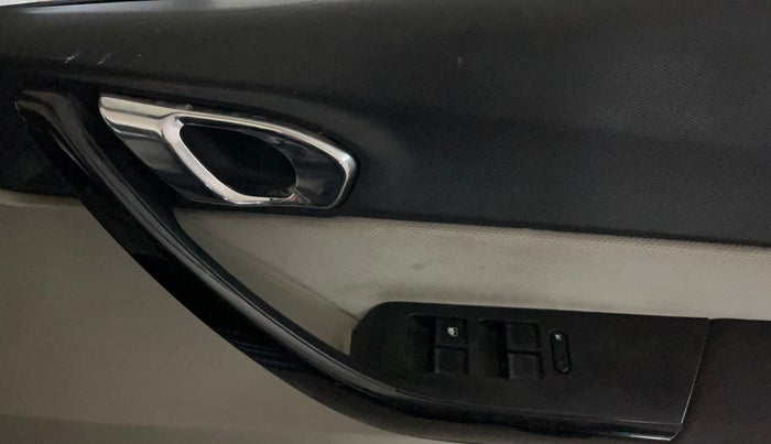 2022 Tata TIGOR XZ PLUS CNG, CNG, Manual, 69,948 km, Driver Side Door Panels Control