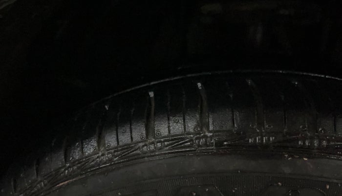 2022 Tata TIGOR XZ PLUS CNG, CNG, Manual, 69,948 km, Right Front Tyre Tread