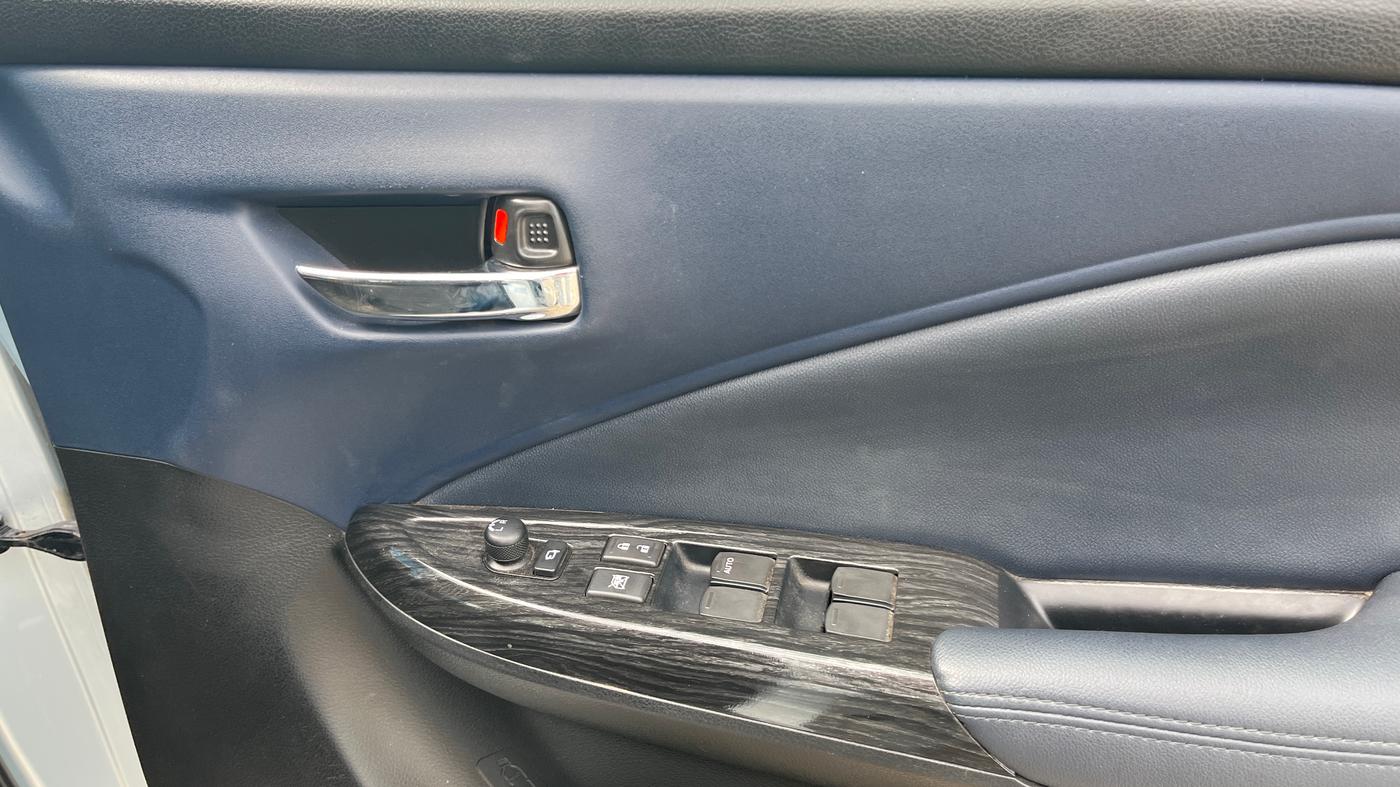 2025 Maruti Baleno ALPHA 1.2 AGS, Petrol, Automatic, 32,461 km, Driver Side Door Panels Control
