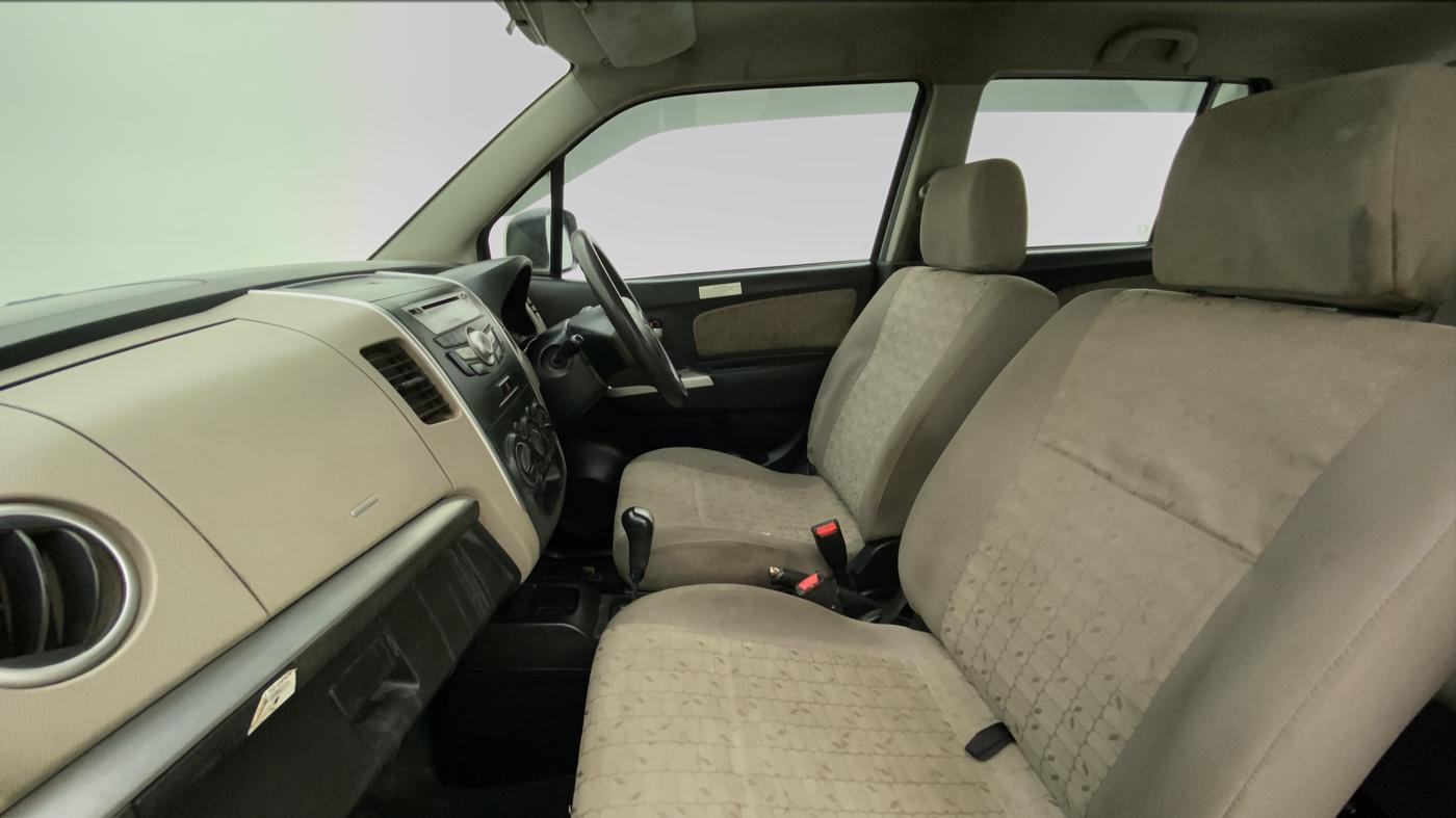 2015 Maruti Wagon R 1.0 VXI AMT, CNG, Automatic, 92,025 km, Right Side Front Door Cabin
