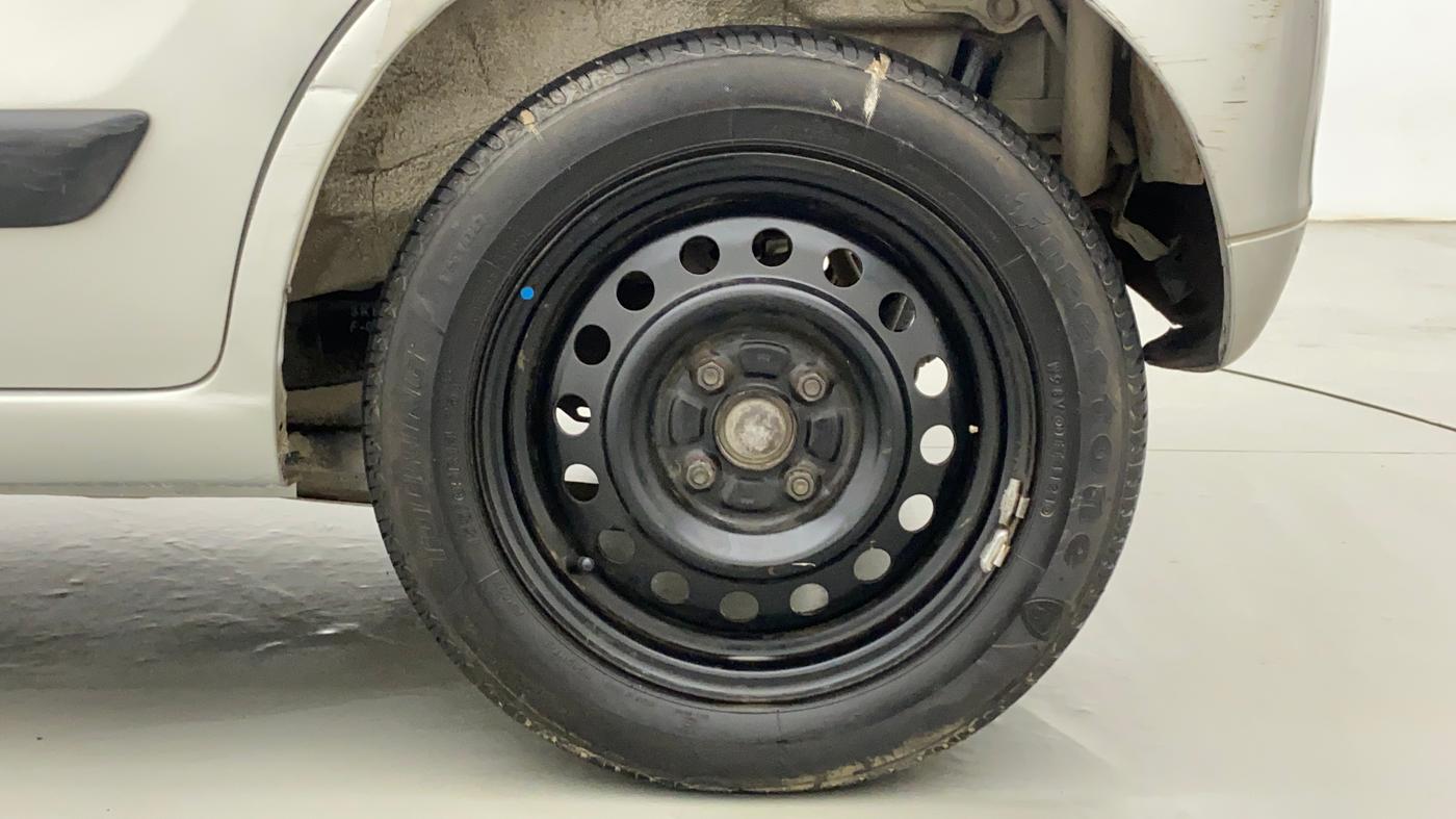 2015 Maruti Wagon R 1.0 VXI AMT, CNG, Automatic, 92,025 km, Left Rear Wheel