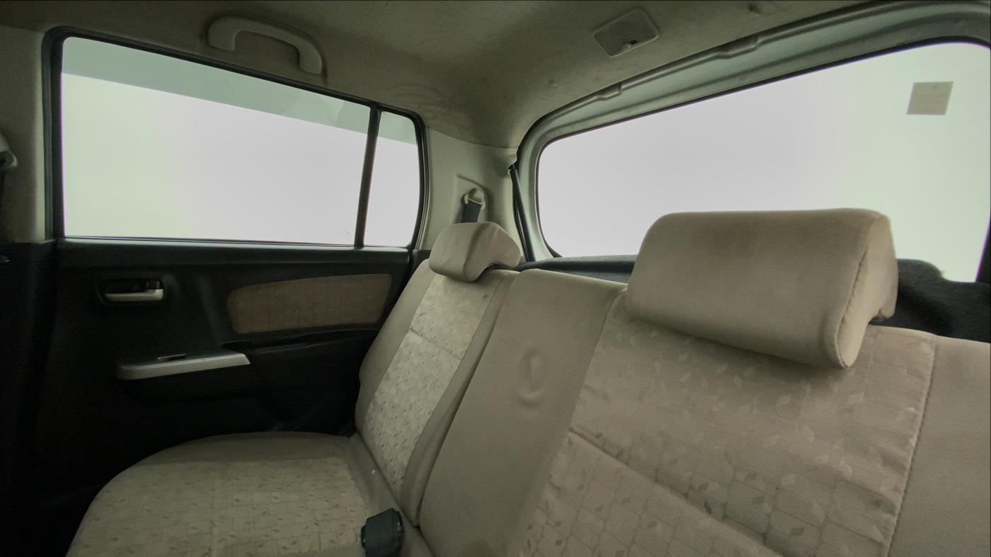 2015 Maruti Wagon R 1.0 VXI AMT, CNG, Automatic, 92,025 km, Right Side Rear Door Cabin