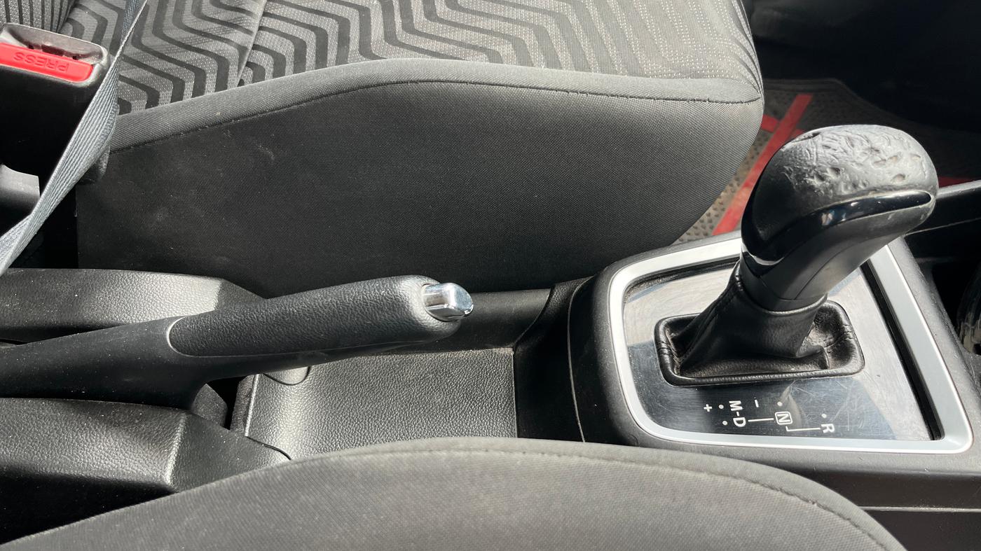 2018 Maruti Swift ZDI PLUS AMT, Diesel, Automatic, 80,363 km, Gear Lever