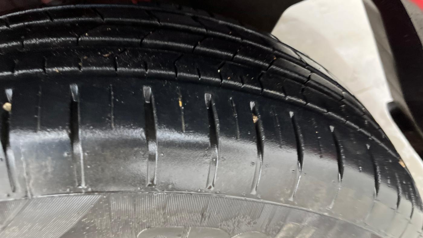 2018 Maruti Swift ZDI PLUS AMT, Diesel, Automatic, 80,363 km, Left Rear Tyre Tread