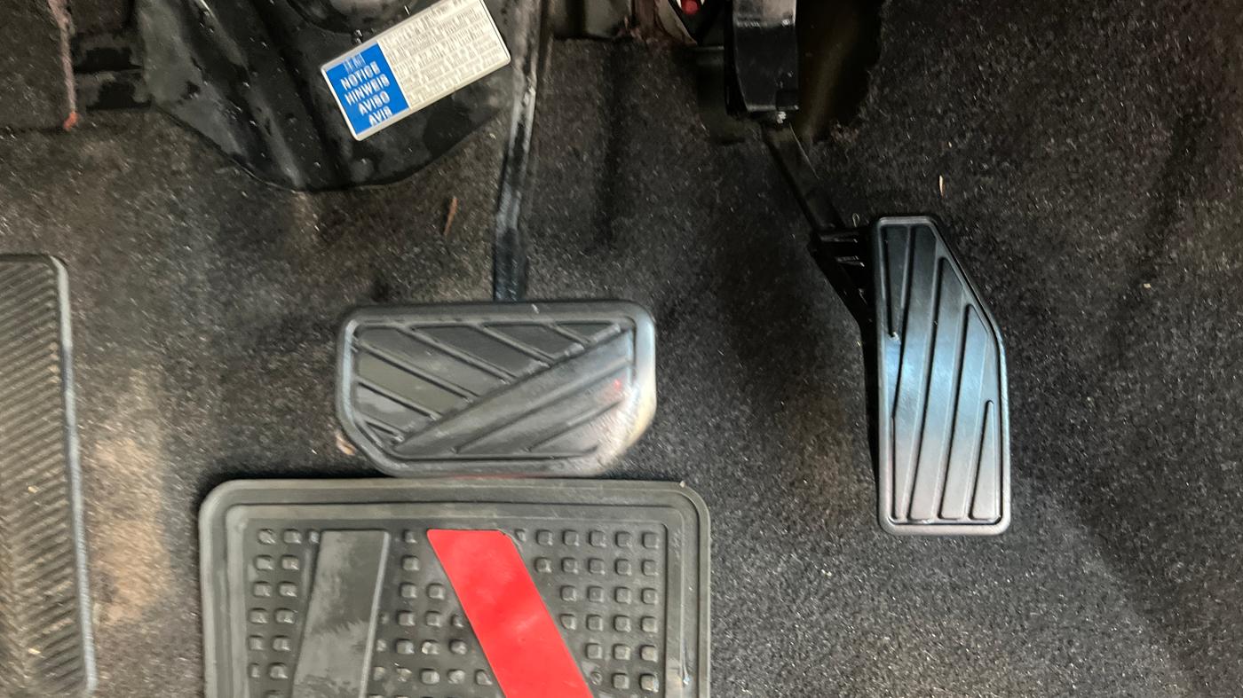 2018 Maruti Swift ZDI PLUS AMT, Diesel, Automatic, 80,363 km, Pedals