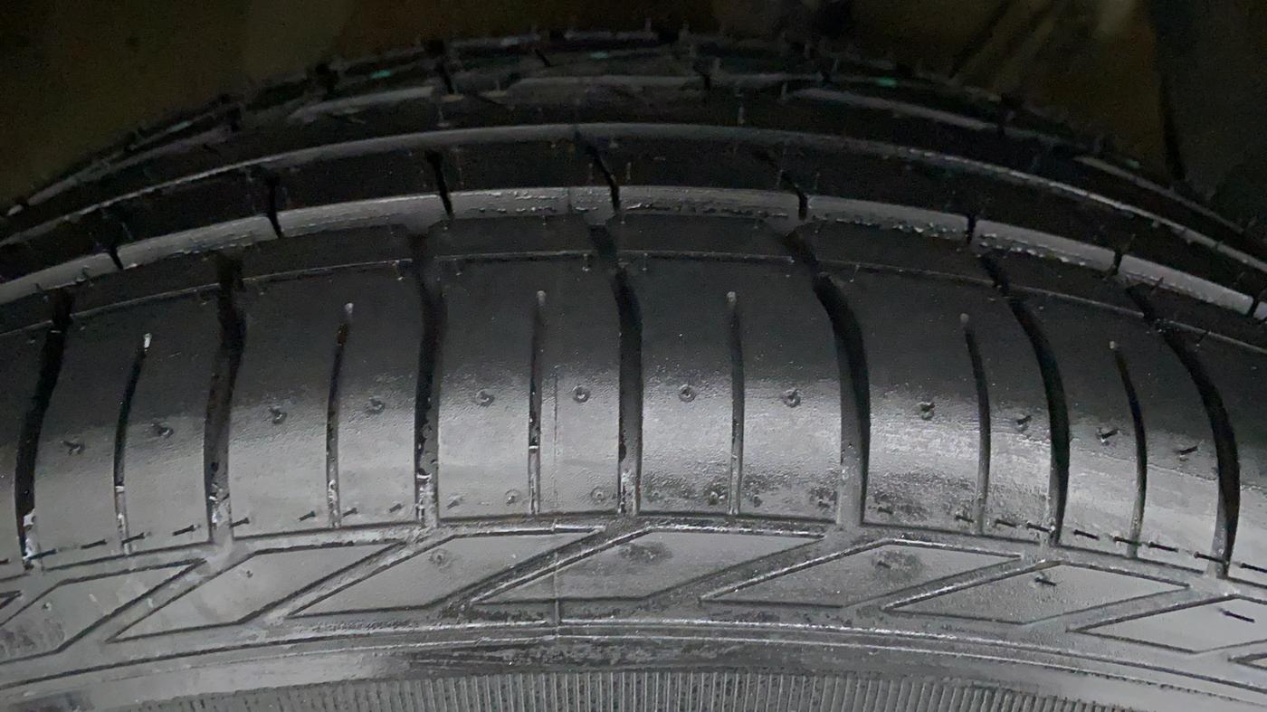 2020 Maruti S Cross ZETA SHVS PETROL, Petrol, Manual, 47,486 km, Left Front Tyre Tread