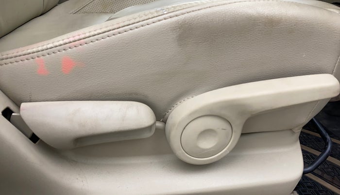 2021 Maruti Ciaz ALPHA  AT 1.5 SHVS PETROL, Petrol, Automatic, 18,414 km, Driver Side Adjustment Panel