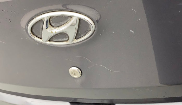 2014 Hyundai Eon MAGNA +, Petrol, Manual, 52,515 km, Dicky (Boot door) - Minor scratches
