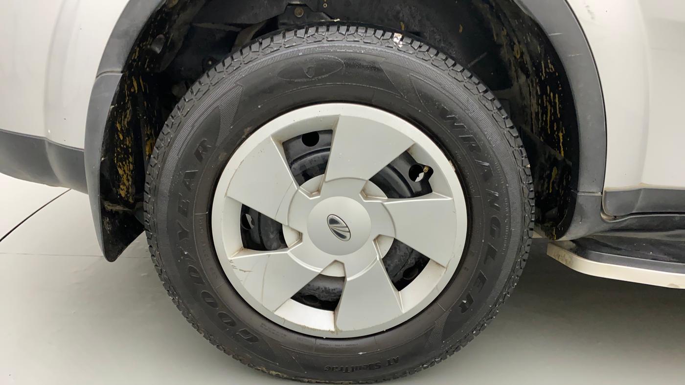 2018 Mahindra XUV500 W7, Diesel, Manual, 96,267 km, Right Rear Wheel