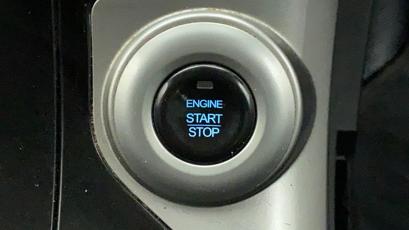 2018 Mahindra XUV500 W7, Diesel, Manual, 96,267 km, Keyless Start/ Stop Button