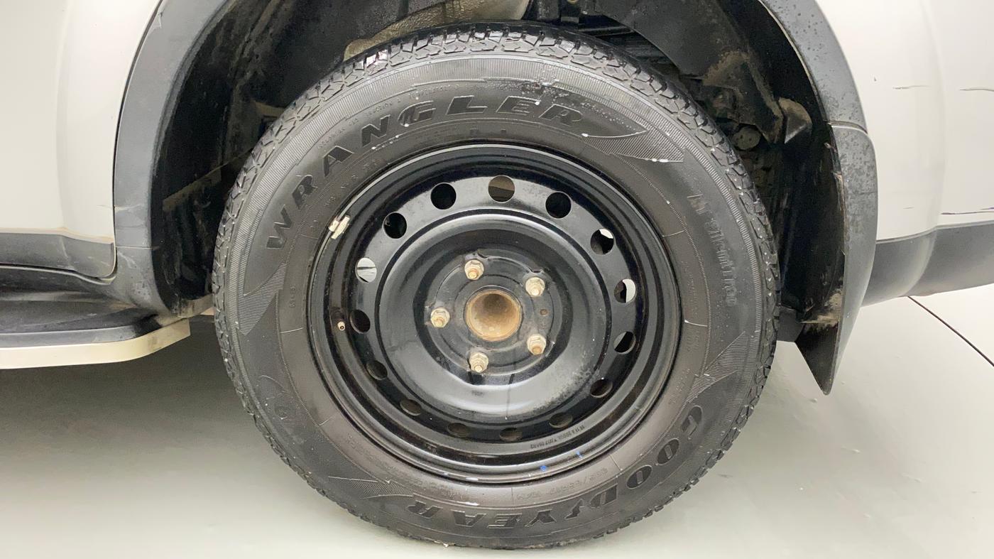 2018 Mahindra XUV500 W7, Diesel, Manual, 96,267 km, Left Rear Wheel