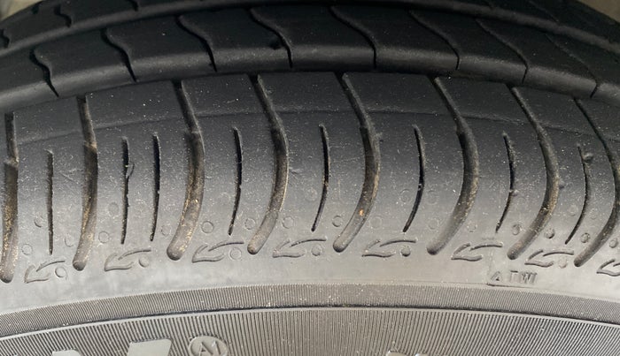 2019 Hyundai Grand i10 SPORTZ 1.2 KAPPA VTVT, Petrol, Manual, 98,949 km, Left Front Tyre Tread