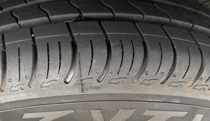 2019 Hyundai Grand i10 SPORTZ 1.2 KAPPA VTVT, Petrol, Manual, 98,949 km, Left Rear Tyre Tread