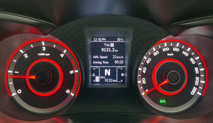 2021 Mahindra XUV300 W8 DIESEL MT, Diesel, Manual, 9,263 km, Odometer Image