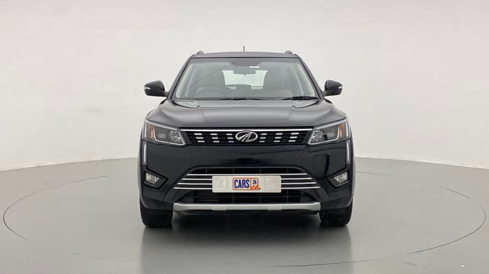 2021 Mahindra XUV300 W8 DIESEL MT, Diesel, Manual, 9,263 km, Front
