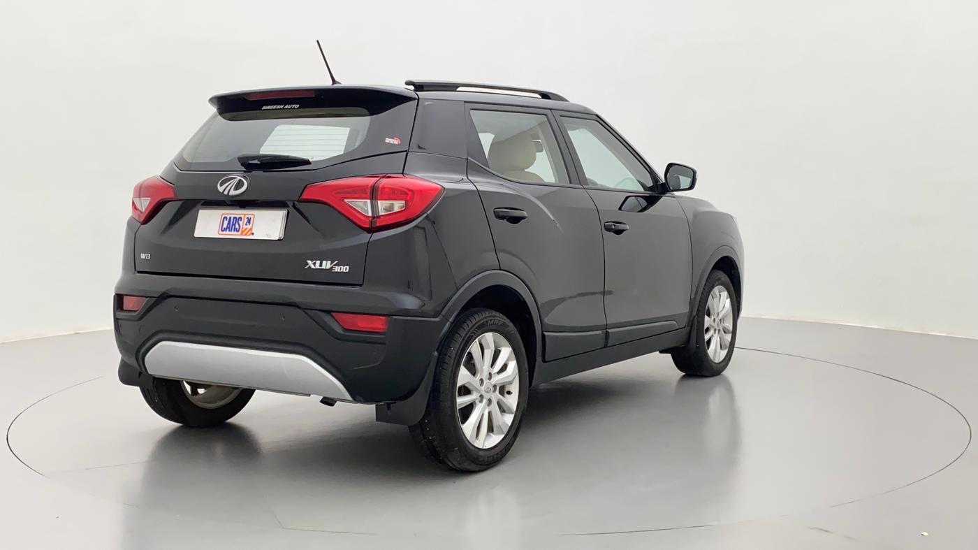 2021 Mahindra XUV300 W8 DIESEL MT, Diesel, Manual, 9,263 km, Right Back Diagonal