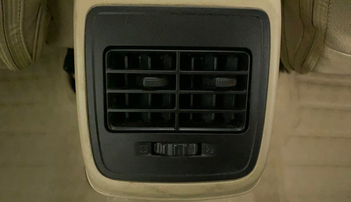 2017 Maruti Dzire ZXI, Petrol, Manual, 68,204 km, Rear AC Vents