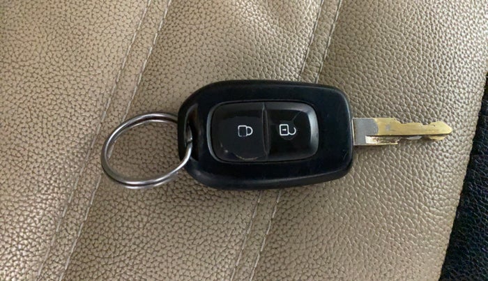 2018 Renault Kwid RXT 0.8 (O), Petrol, Manual, 76,151 km, Key Close Up