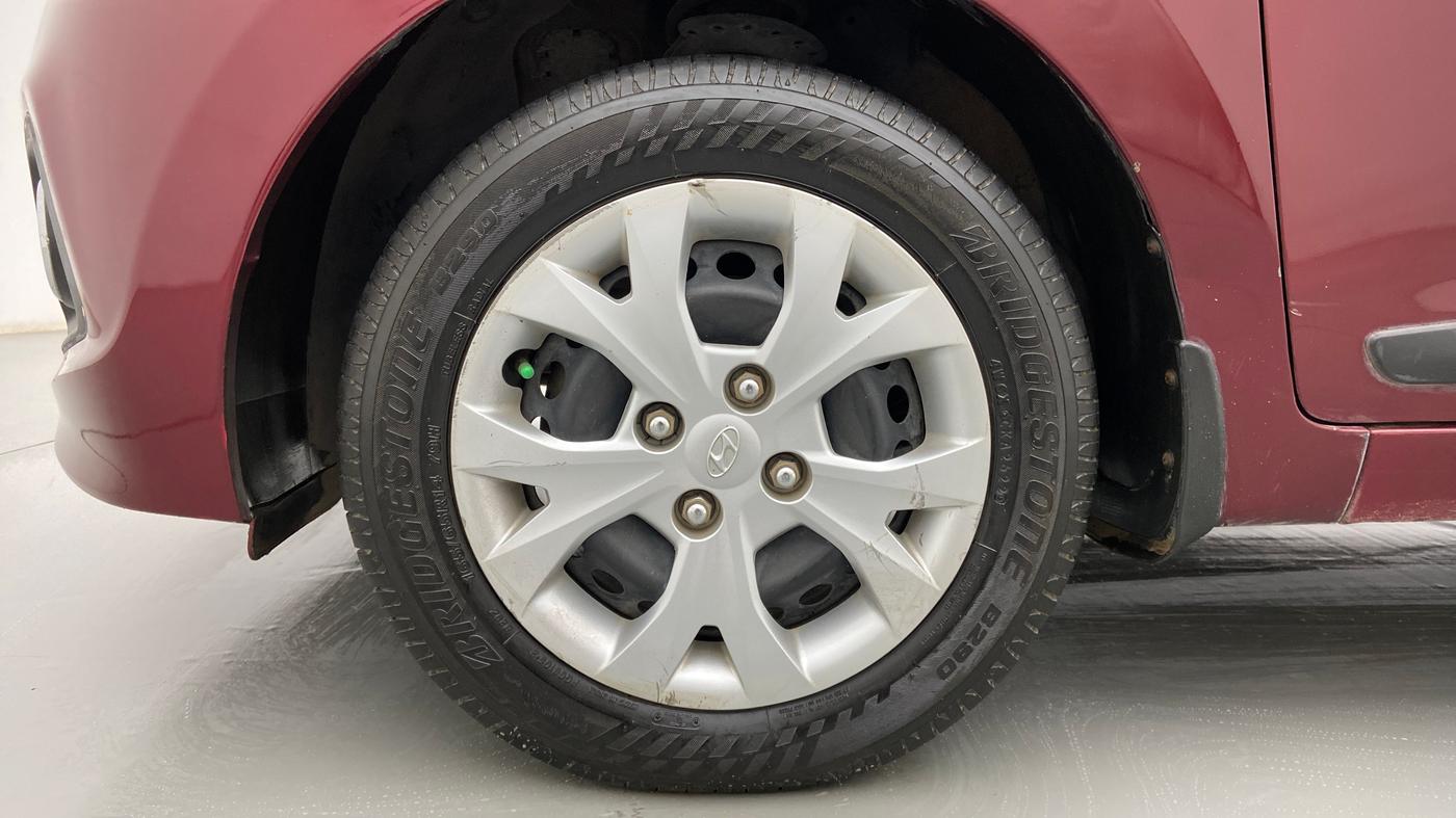 2015 Hyundai Grand i10 SPORTZ 1.2 KAPPA VTVT, Petrol, Manual, 48,050 km, Left Front Wheel