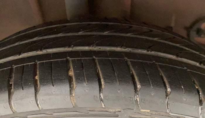 2020 Tata Tiago XZ PLUS DUAL TONE PETROL, Petrol, Manual, 16,162 km, Right Rear Tyre Tread