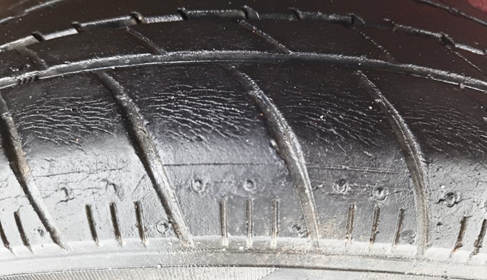 2017 Maruti Celerio VXI AMT, Petrol, Automatic, 41,606 km, Right Rear Tyre Tread