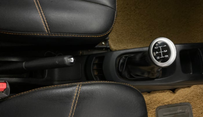 2016 Maruti Wagon R 1.0 VXI, CNG, Manual, 56,424 km, Gear Lever