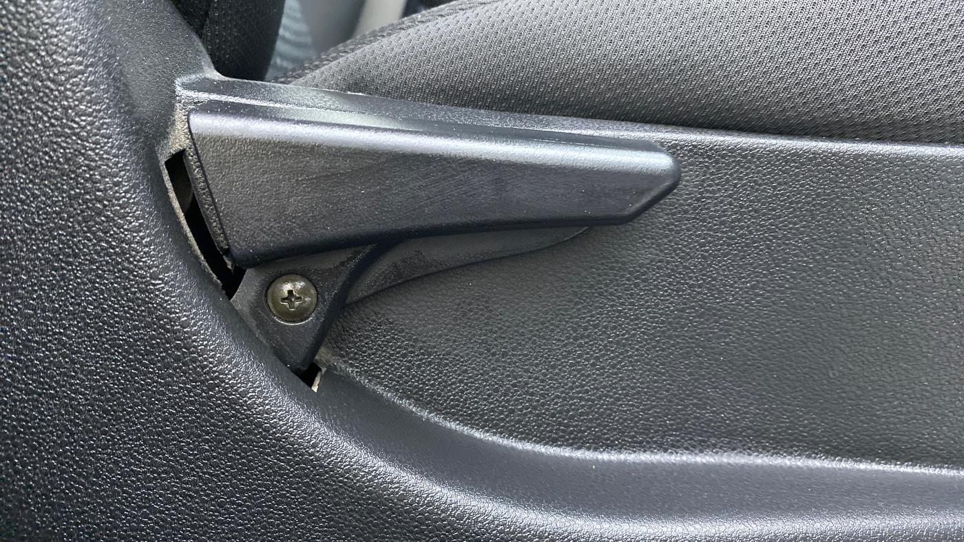 2018 Tata NEXON XM 1.2, Petrol, Manual, 25,291 km, Driver Side Adjustment Panel