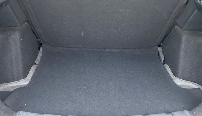 2018 Tata NEXON XM 1.2, Petrol, Manual, 25,291 km, Boot Inside