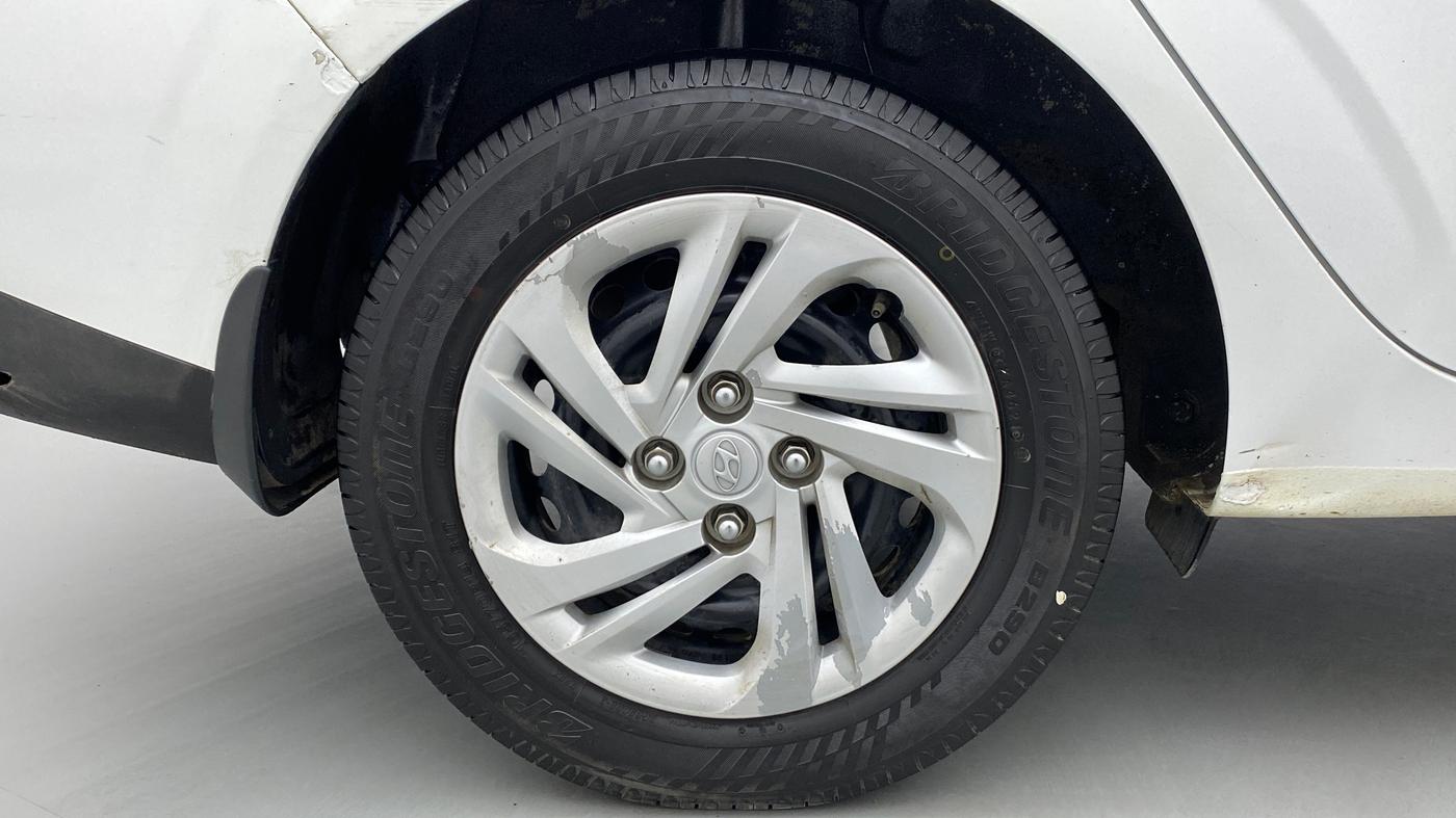 2020 Hyundai AURA S 1.2 CNG, CNG, Manual, 80,065 km, Right Rear Wheel