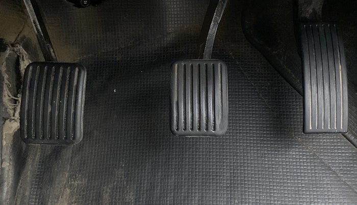 2020 Hyundai AURA S 1.2 CNG, CNG, Manual, 80,065 km, Pedals