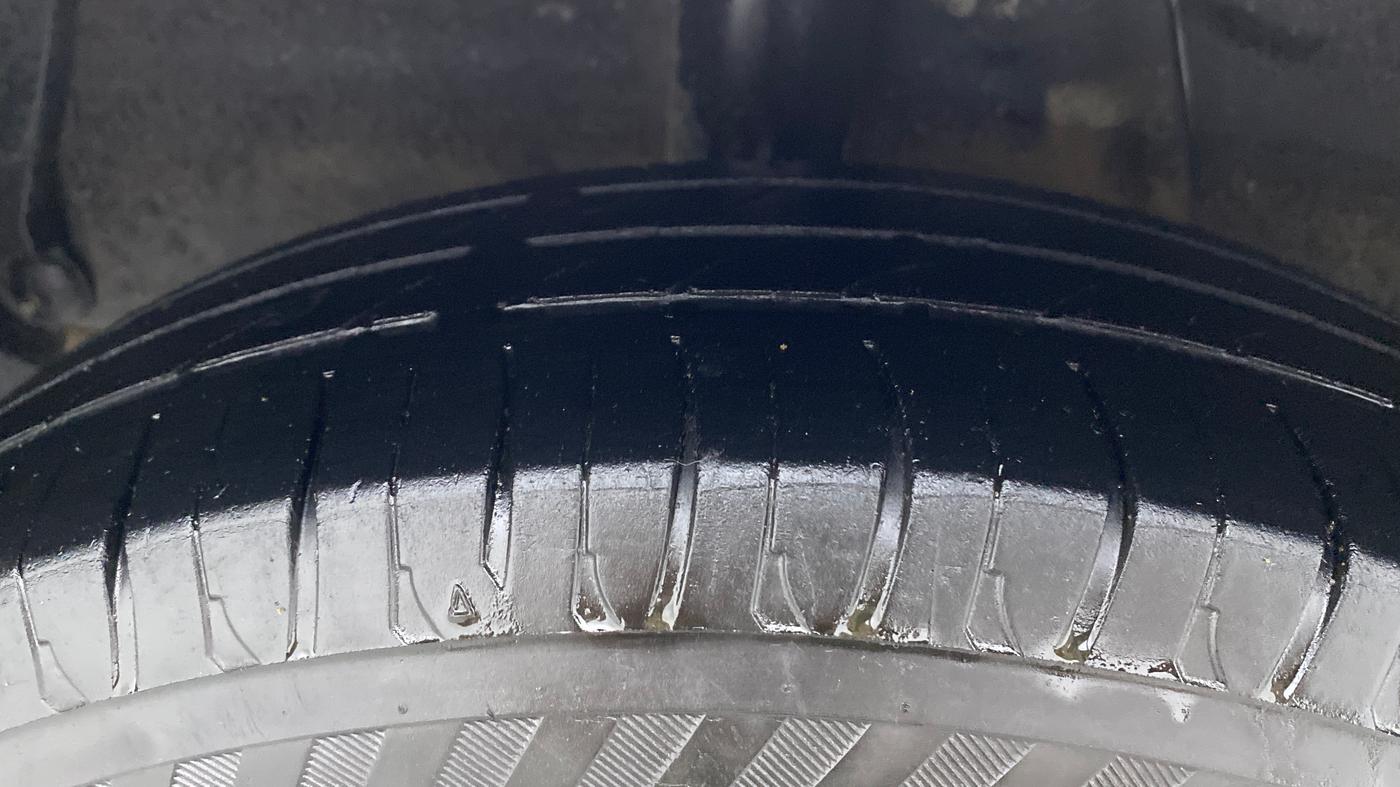 2020 Hyundai AURA S 1.2 CNG, CNG, Manual, 80,065 km, Right Rear Tyre Tread