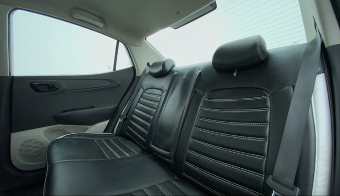 2020 Hyundai AURA S 1.2 CNG, CNG, Manual, 80,065 km, Right Side Rear Door Cabin