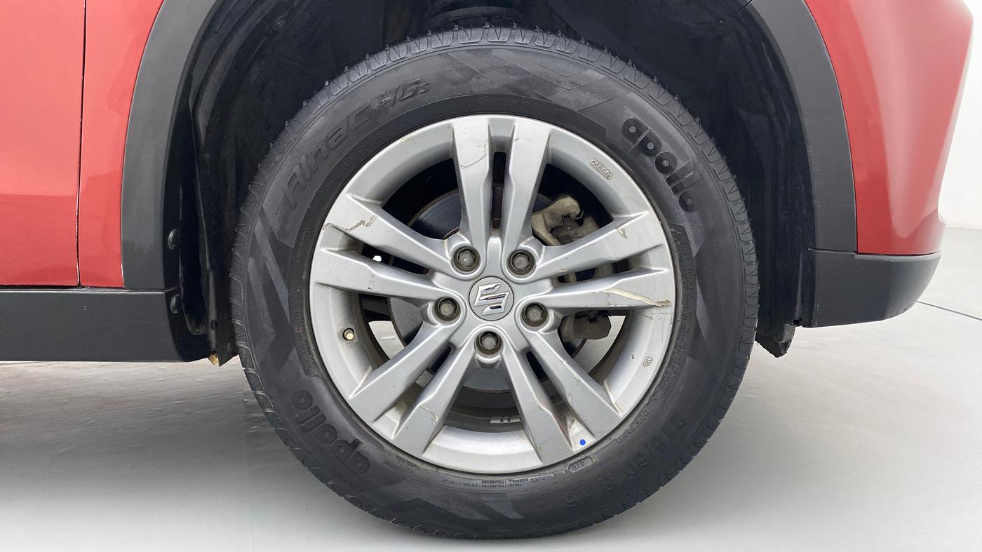2016 Maruti Vitara Brezza ZDI PLUS DUAL TONE, Diesel, Manual, 41,549 km, Right Front Wheel