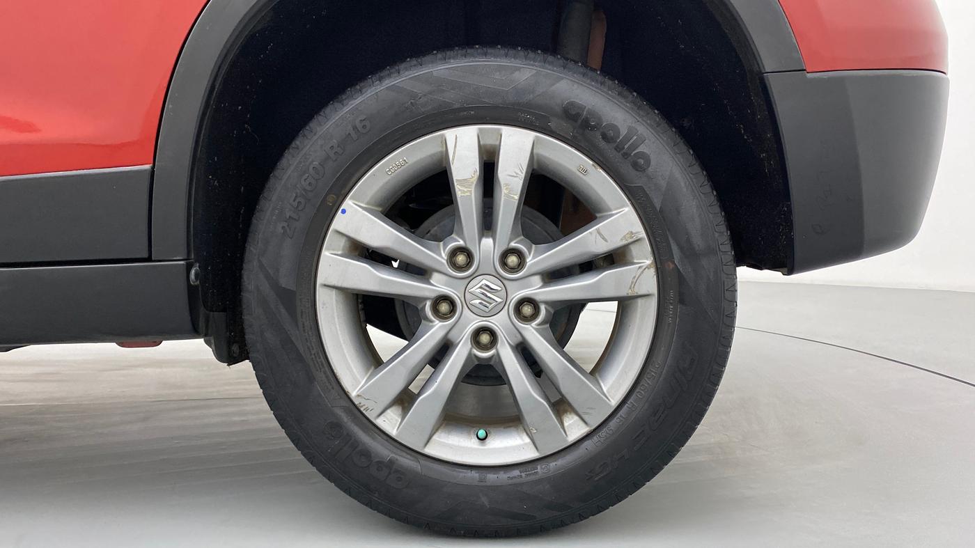 2016 Maruti Vitara Brezza ZDI PLUS DUAL TONE, Diesel, Manual, 41,549 km, Left Rear Wheel