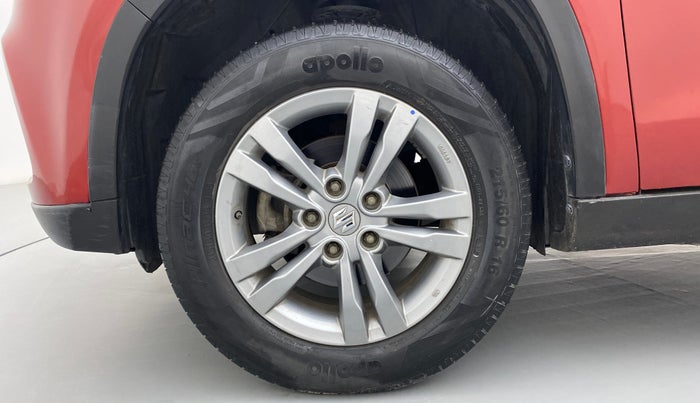 2016 Maruti Vitara Brezza ZDI PLUS DUAL TONE, Diesel, Manual, 41,549 km, Left Front Wheel
