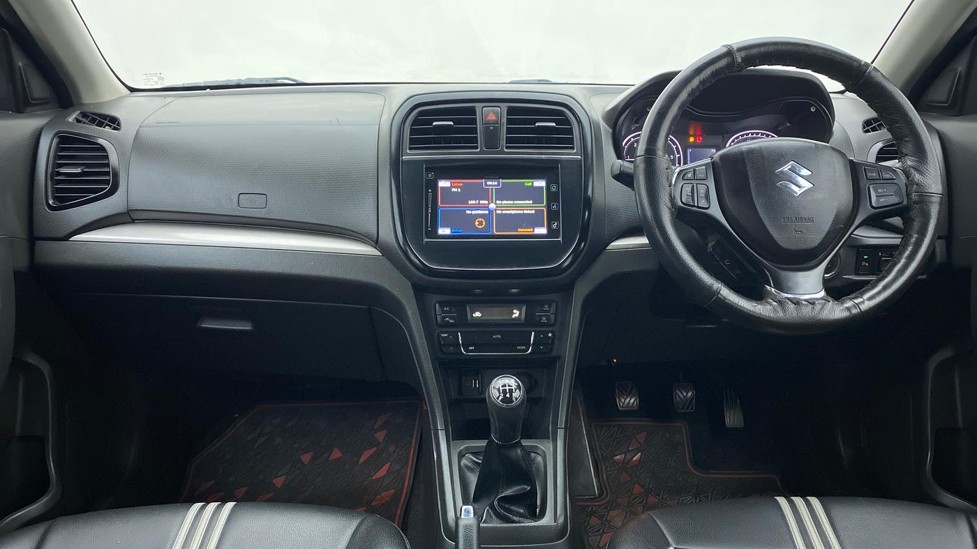 2016 Maruti Vitara Brezza ZDI PLUS DUAL TONE, Diesel, Manual, 41,549 km, Dashboard