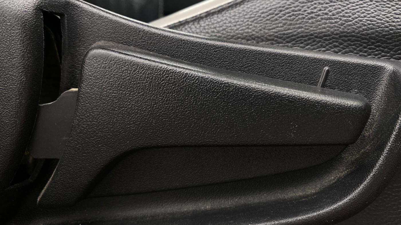 2020 Maruti S PRESSO VXI+, Petrol, Manual, 44,415 km, Driver Side Adjustment Panel